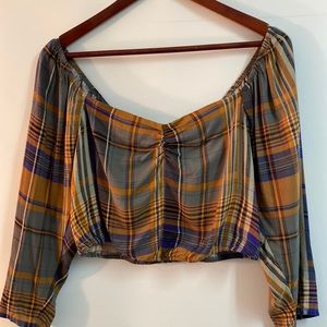 Wild Fable - peasant crop top. Size M